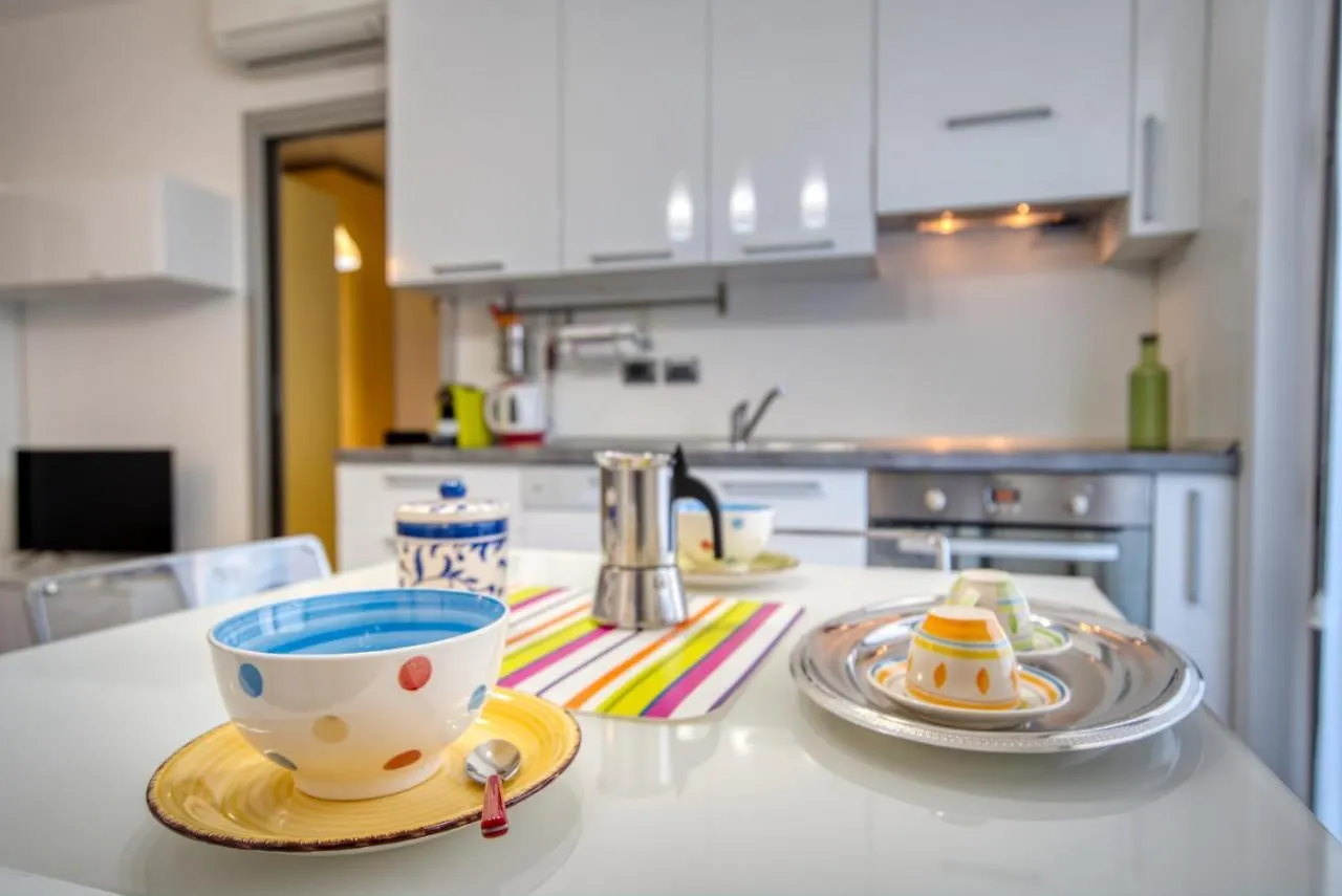 Apartment Caseospitali - Cherenel, Bilocale Vicino Centrale Mm2 Milan