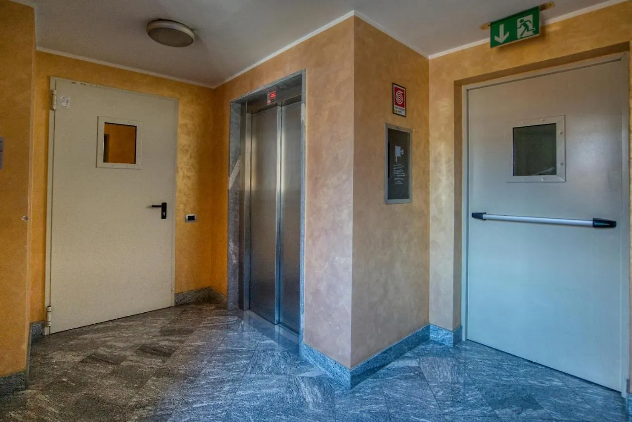 Apartment Caseospitali - Cherenel, Bilocale Vicino Centrale Mm2 Milan