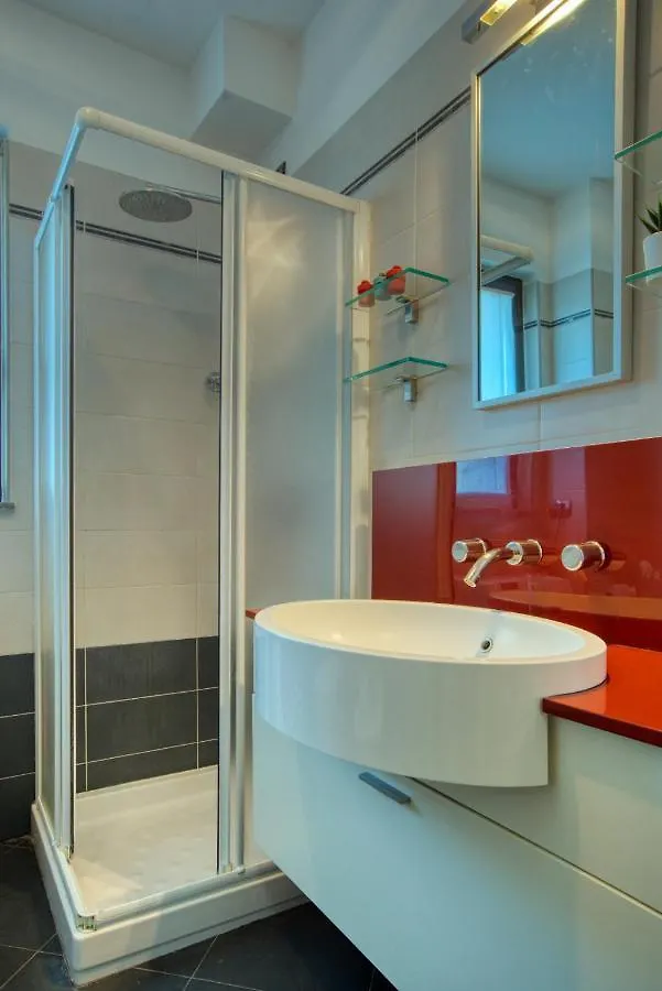 Apartment Caseospitali - Cherenel, Bilocale Vicino Centrale Mm2 Milan